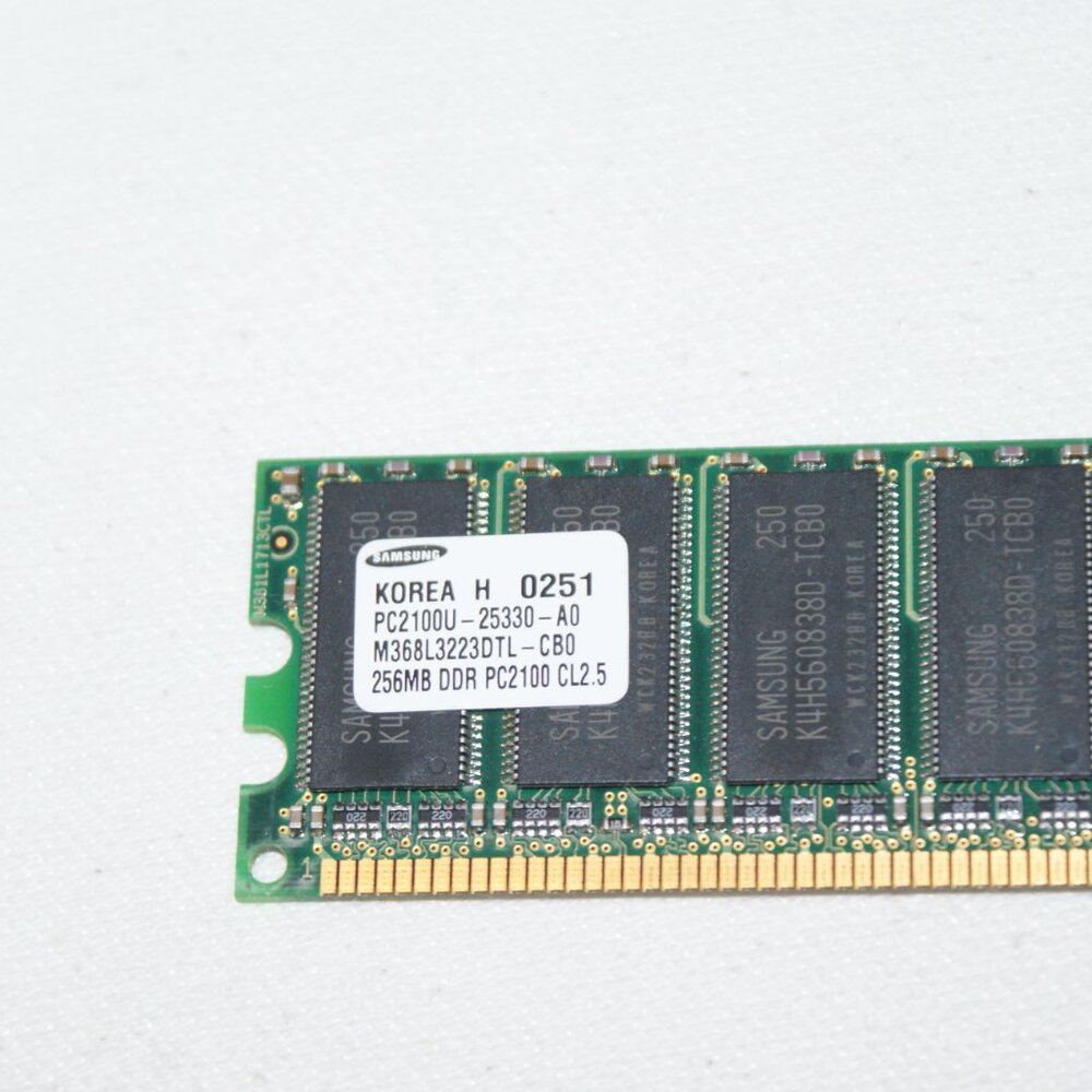LAST CHANCE!  RAM 256MB DDR PC2100U CL2.5 by Samsung